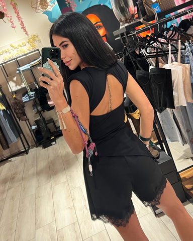 Top No Back Asimmetrico