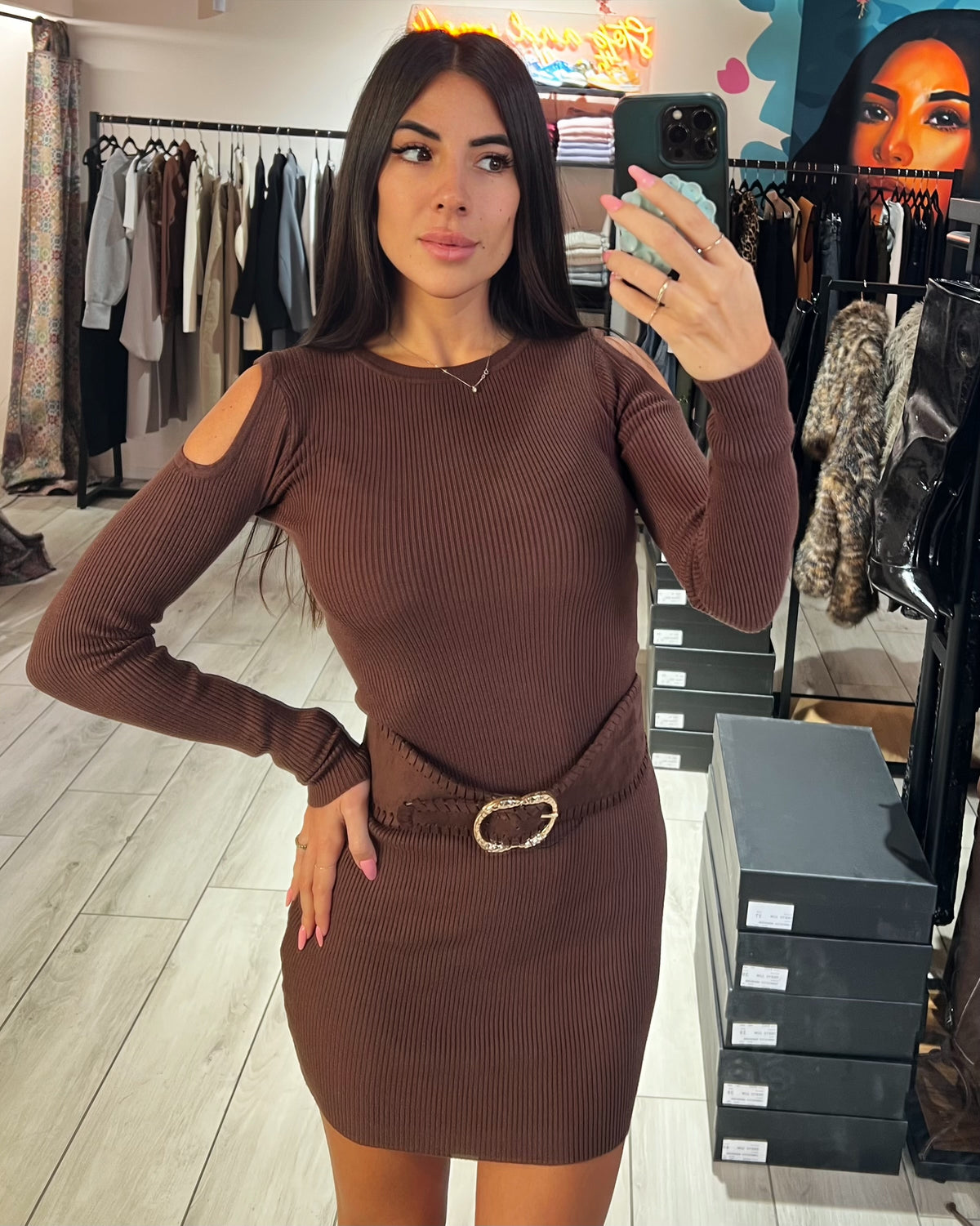 Dress Maglia Spalle Drop